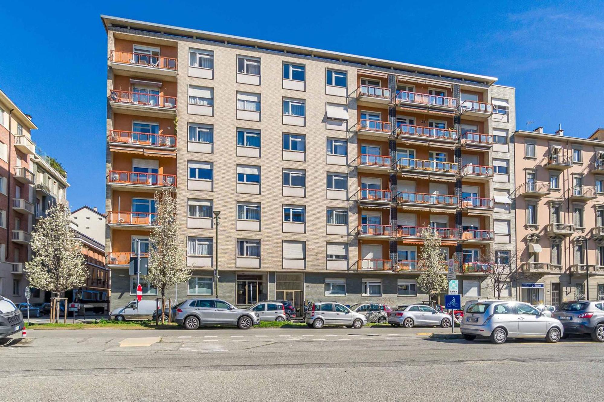 Palazzo Di Giustizia Bright Apartment Turin Exterior photo